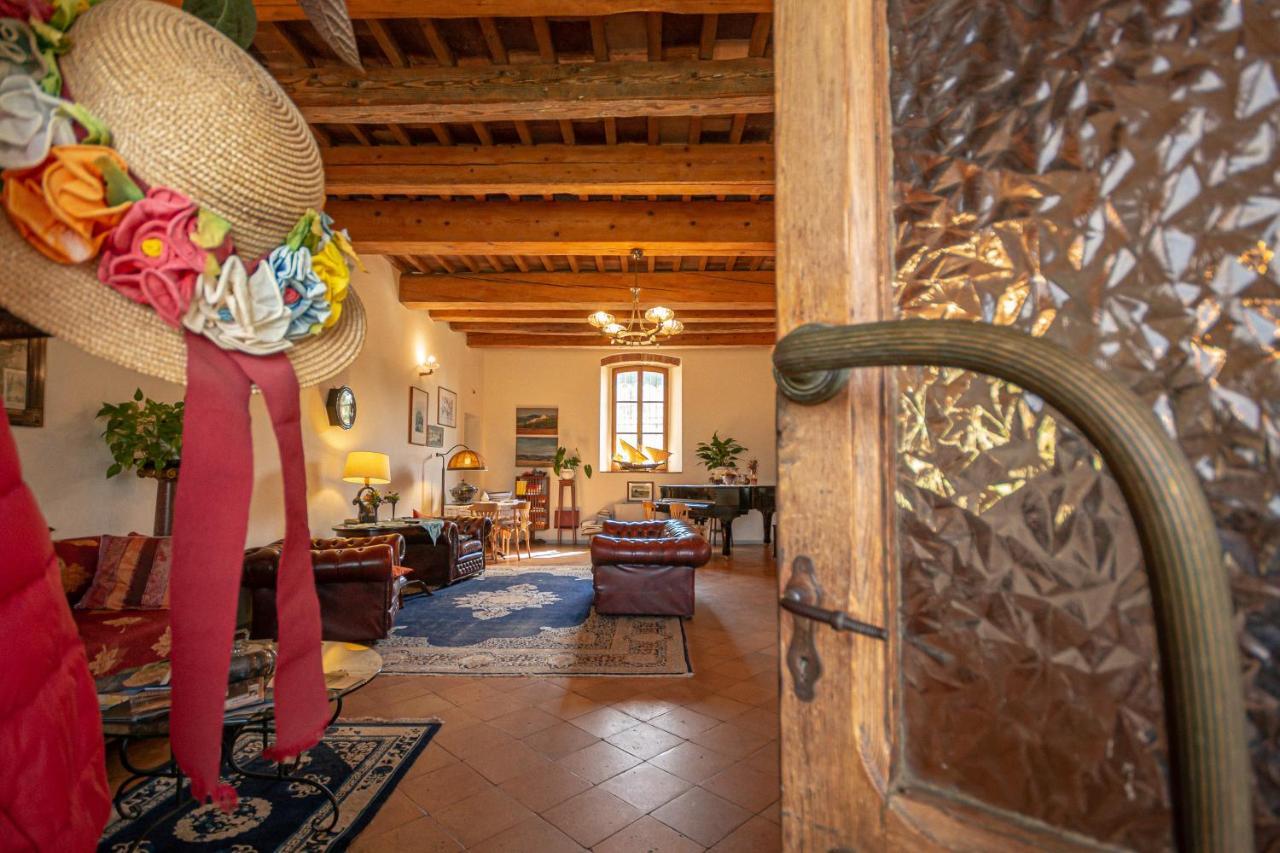 Agriturismo Casa Montecucco Джункарико Экстерьер фото